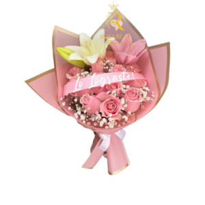 Ramo de 12 rosas rosadas frescas combinadas con lilium y follaje decorativo