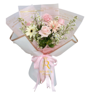 Ramo de 4 rosas rosadas y 2 gerberas con envoltura elegante
