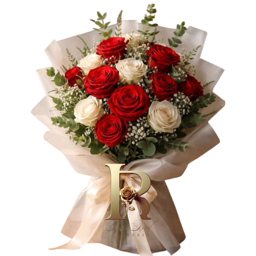 Ramo de 15 rosas blancas y rojas con gypsophila y eucalipto decorativo