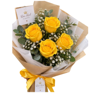 Ramo de 4 rosas amarillas frescas en envoltorio fino en Santiago - Rosa Real